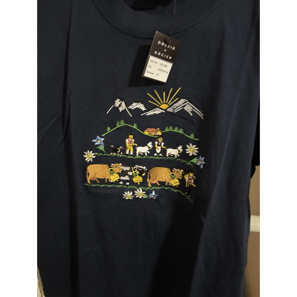 Doerig And‎ Kreier Embroidered S Tshirt